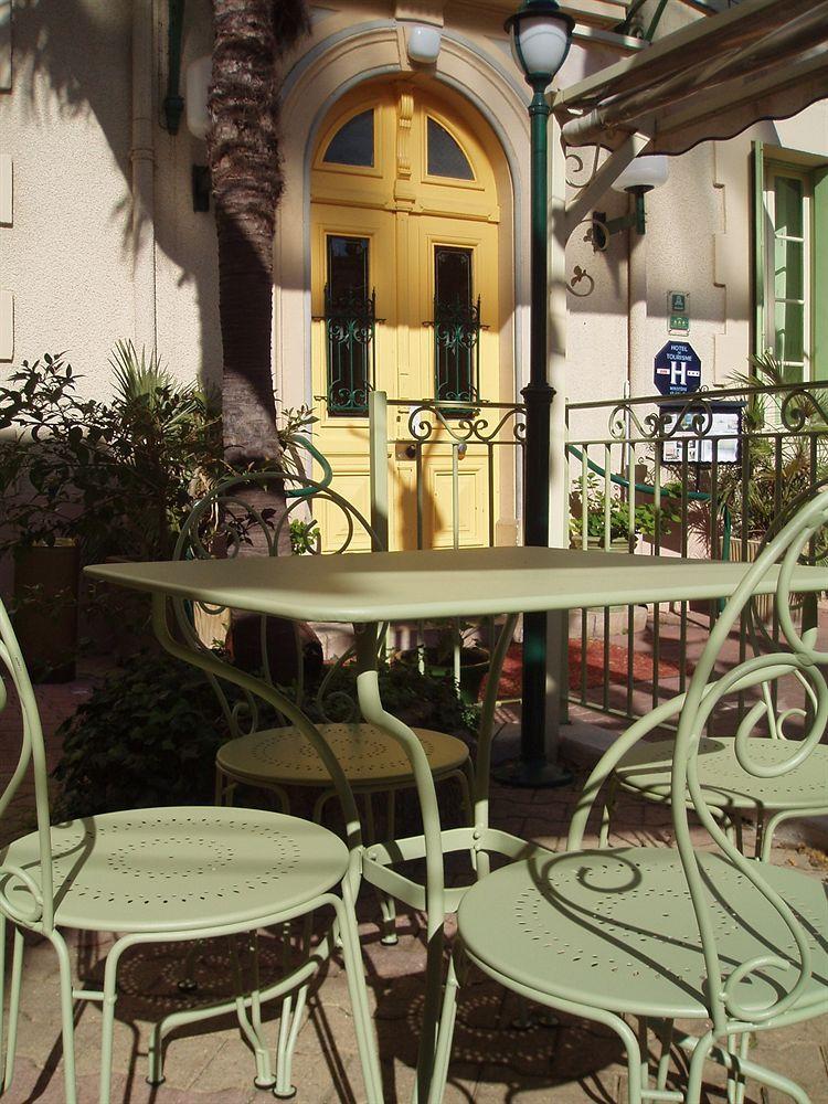 Logis Hotel Restaurant Des Thermes Lamalou-les-Bains Exteriör bild